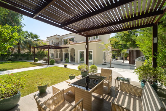 Exclusive Upgraded Villa | Large Plot | Prime Location, picture 23