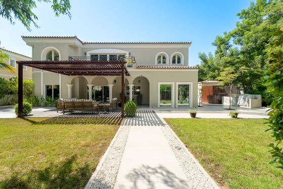 Exclusive Upgraded Villa | Large Plot | Prime Location, picture 21