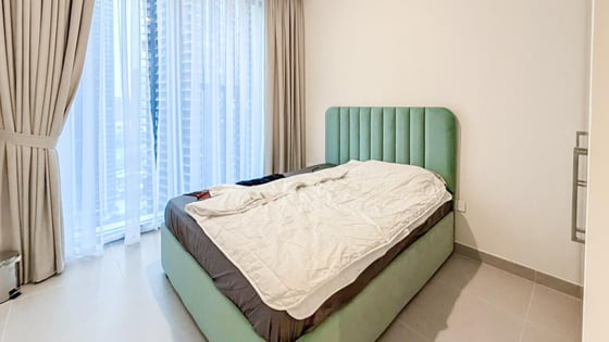 Modern layout apartment in Downtown with boulevard view, picture 6