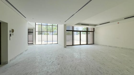 Super lux type 1 villa in MBR City with rare layout, picture 1