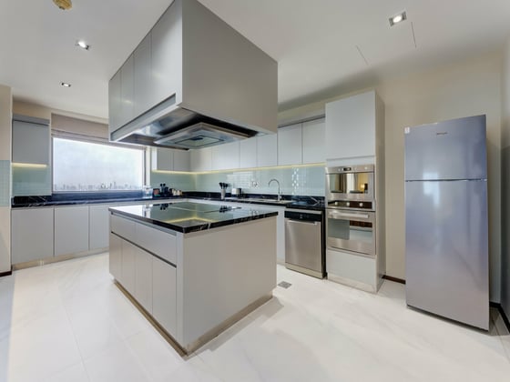 All Bills Included | Sea View | Penthouse, picture 3