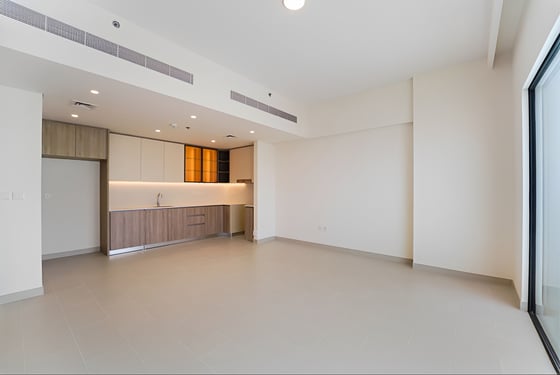 Spacious High-Floor Living with Pool Views, picture 4