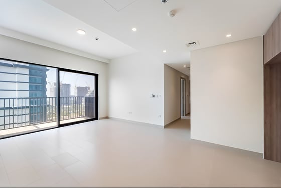 Spacious High-Floor Living with Pool Views, picture 6
