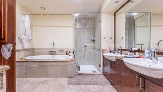 Luxurious apartment in Palm Jumeirah with sea view, picture 9