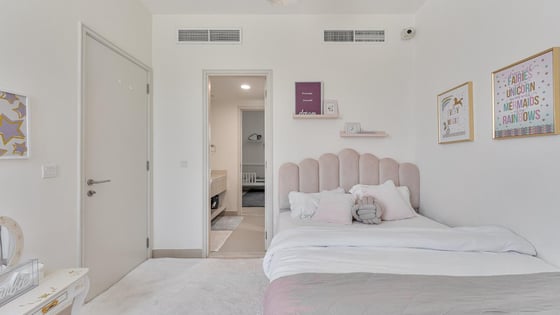 Exclusive townhouse in Dubai Hills with private garden, picture 7