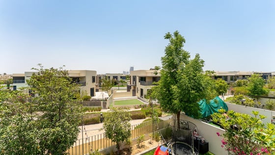 Exclusive townhouse in Dubai Hills with private garden, picture 16
