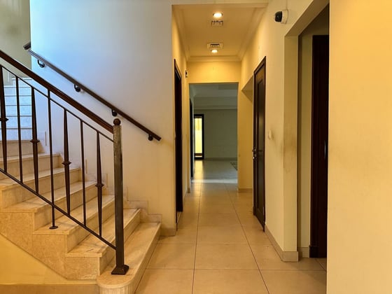 Upgraded | Extended Layout | Private Garden, picture 5
