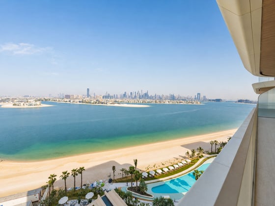 Spectacular Palm Jumeirah Beachfront Apartment, picture 1