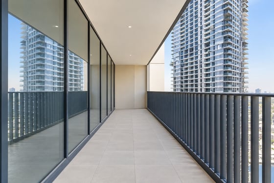 Canal & Creek Tower View | Vacant | Motivated Seller, picture 2
