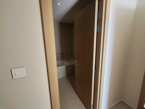 Canal & Creek Tower View | Vacant | Motivated Seller, picture 12