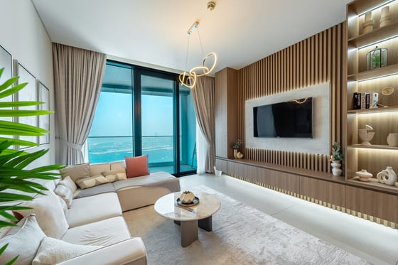 Luxury Furnished | Full Sea and Ain Dubai Views, picture 5
