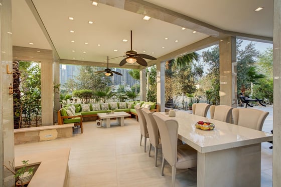Beautifully finished 5-bed villa with lake views in Meadows, picture 10