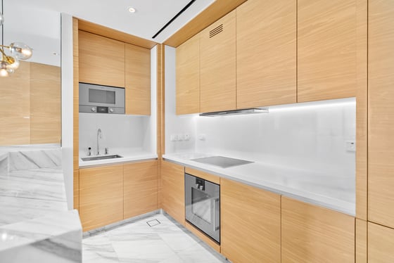 High-Floor 2BR Sea View |  Chic Upgrades, picture 6
