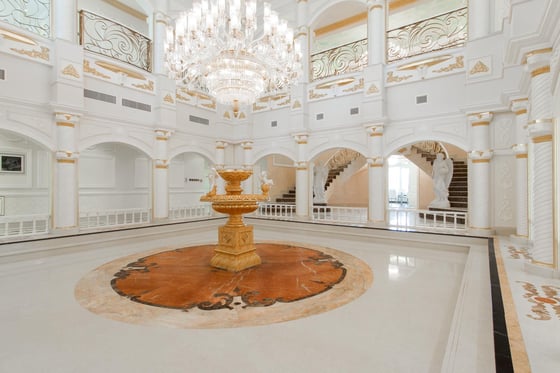 Fantastic Luxury Lake View Villa, picture 1