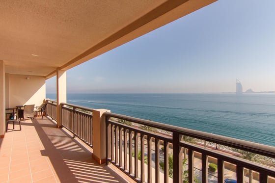Beautifully Upgraded 2 Bedroom  in Anantara Residences, picture 1