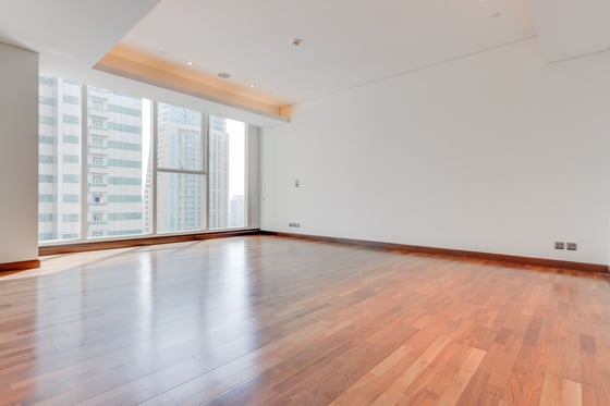 High Floor Modern Penthouse in Le Reve, picture 14