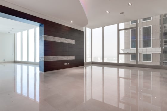 High Floor Modern Penthouse in Le Reve, picture 11
