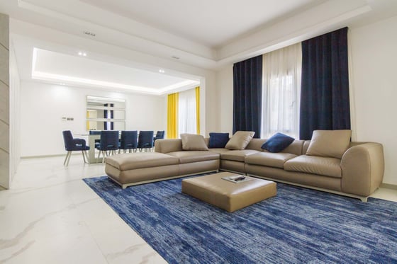Upgraded, fully furnished villa in the Meadows, picture 7