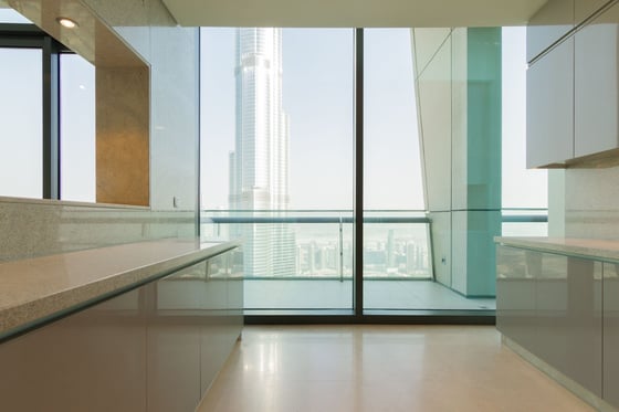 Exclusive PH, Largest Terrace with Burj K Views, picture 9