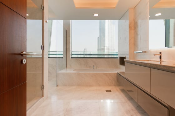 Exclusive PH, Largest Terrace with Burj K Views, picture 5