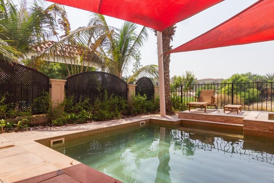 Stunning Upgraded Mediterranean 4 Bedroom Villa, picture 34