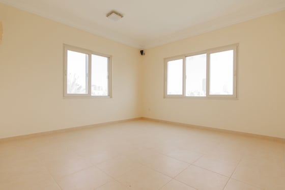 6 Bedroom Villa in Victory Heights on the Golf Course, picture 10
