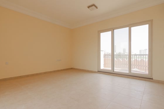 6 Bedroom Villa in Victory Heights on the Golf Course, picture 13