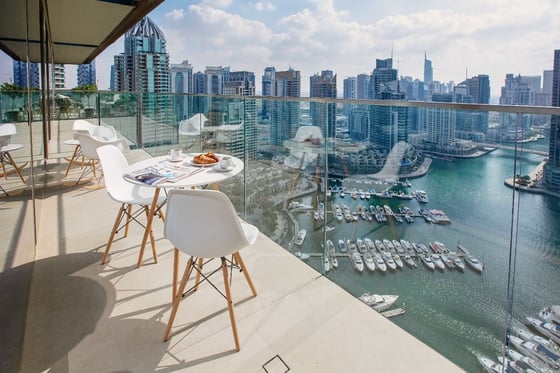 Marina View 3 Bedroom Furnished Apartment, picture 1