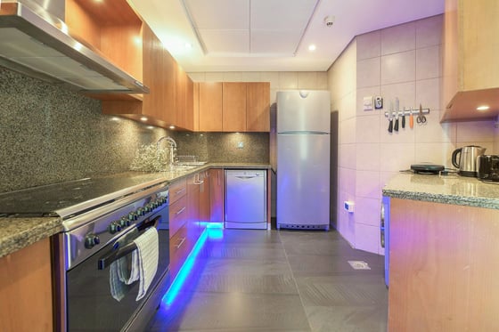 Upgraded 3 Bedroom in the heart of JBR, picture 8