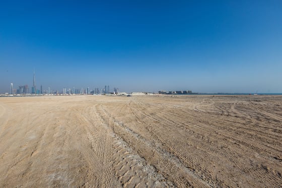 Freehold Sea Facing Plot La Mer Jumeirah, picture 2