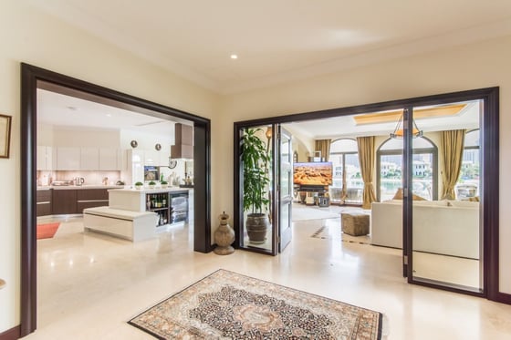 Fully Upgraded Villa | Converted Into 3 Rooms, picture 2