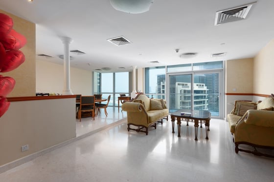 Penthouse | 4 Bed + M | Marina &amp; Palm View, picture 7