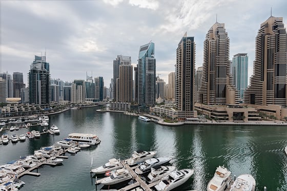 Luxuriously Furnished Brand New Apartment with Marina Views, picture 17