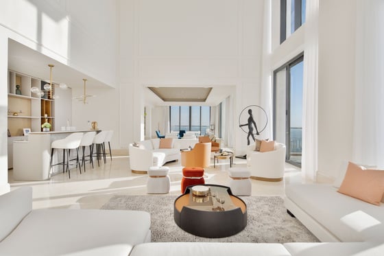 Full Floor Penthouse in The 118, picture 12