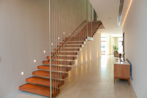 Modern Style 5BR Brand New Atlantis View, picture 3