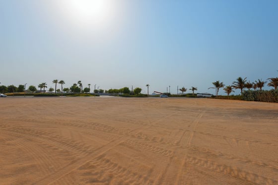 Jumeirah Bay Island | Beach Front Plot, picture 8