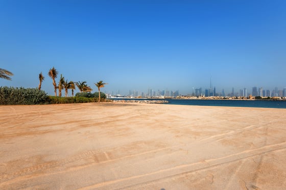 Jumeirah Bay Island | Beach Front Plot, picture 2