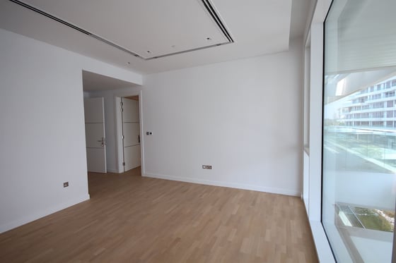 Contemporary Open Plan with 3 Fabulous Closets, picture 11