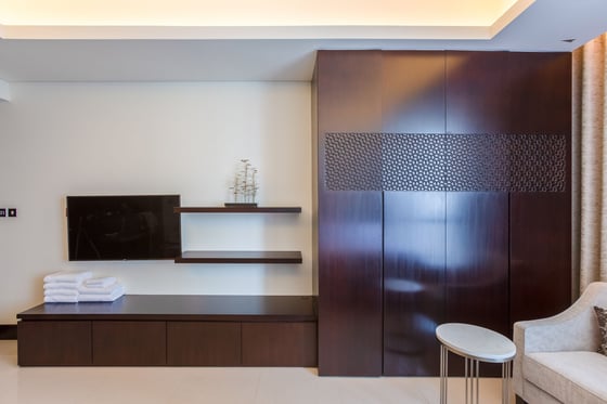 Fully Furnished And Serviced Mid Floor, picture 8