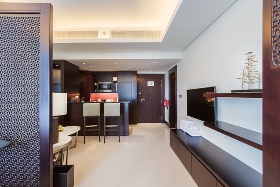 Fully Furnished And Serviced Mid Floor, picture 9