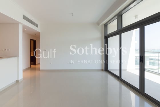 Exclusive Light Wood Kitchen | Viewings Welcomed, picture 1