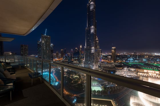 Luxury Penthouse Overlooking the Burj Khalifa, picture 1