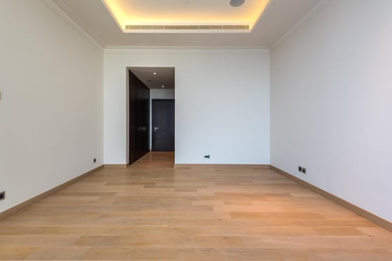 Highest Floor 4BR Penthouse | The 118 Tower, picture 7