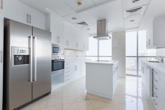 Stunning Sea View 4 Bedroom Penthouse in Trident Grand, picture 2