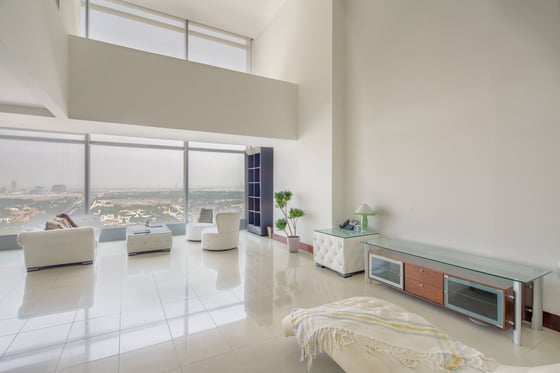 Stunning 3 Bedroom Apartment | WTC | Rent, picture 1