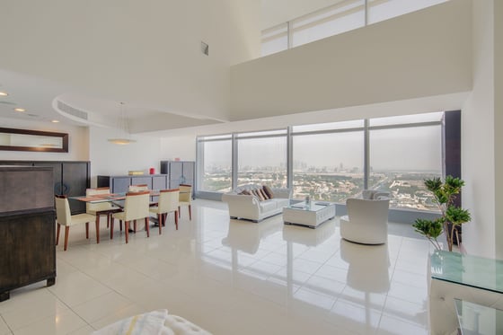 Stunning 3 Bedroom Apartment | WTC | Rent, picture 2