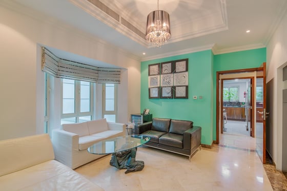 Upgraded Entertainment Foyer Close to Exit, picture 7