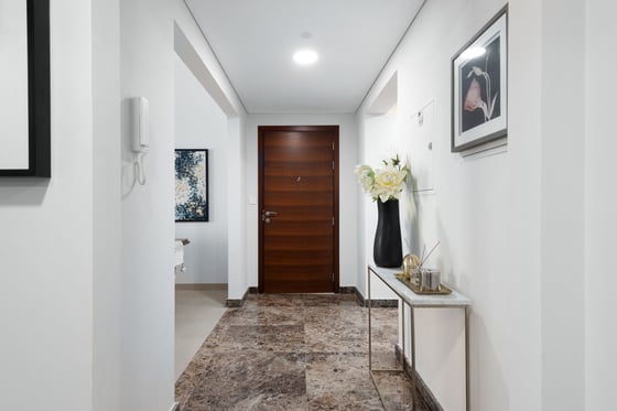 Brand new | 2 Bed + Maids | Amazing Views, picture 7