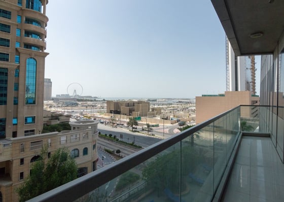 Corner apartment with sea view in Dubai Marina, picture 12
