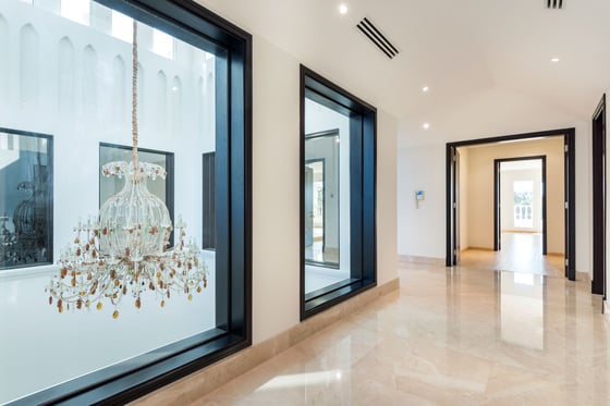 Upgraded Luxury Villa with Golf Course Views in Emirates Hills, picture 11